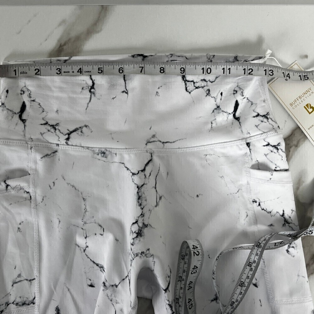 BuffBunny Limitless White Marble Size M Seamless Pocket Biker NEW Active Shorts - Picture 7 of 10